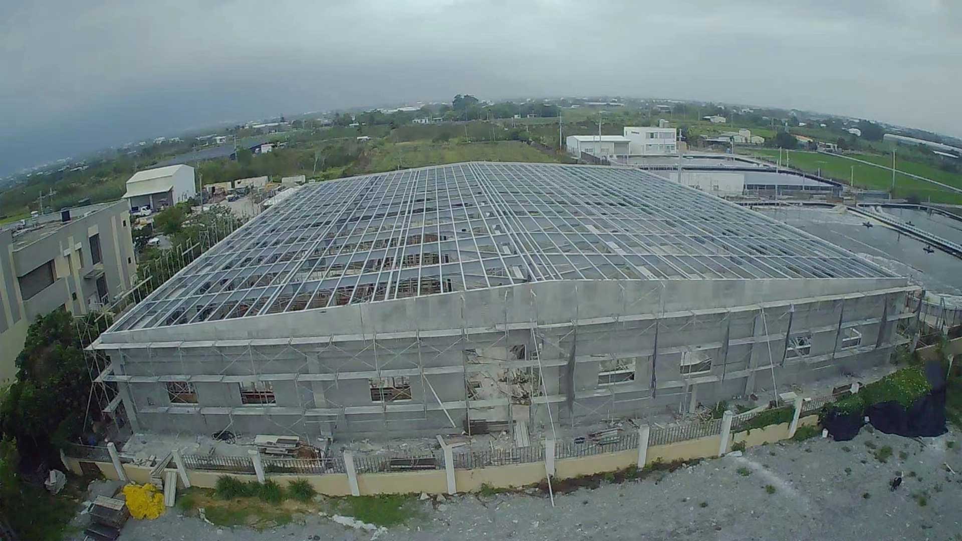 Het indoor visserij-elektriciteitssymbiose-zonneproject van Huge Energy